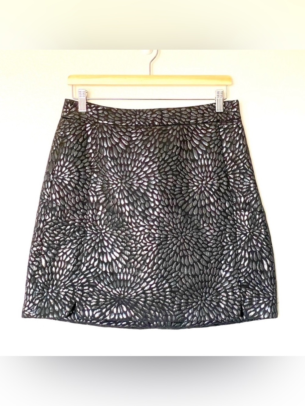 NWT Loft Jacquard Shimmer Splash Black Silver Metallic Mini Skirt Size 6